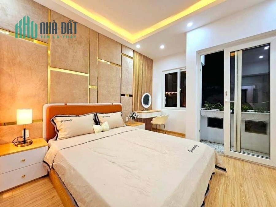 BÁN NHÀ 5 TẦNG FULL NỘI THẤT SÁT ĐƯỜNG HÙNG VƯƠNG NGAY CHỢ CỒN ĐÀ NẴNG