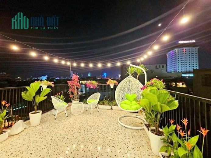 BÁN NHÀ 5 TẦNG FULL NỘI THẤT SÁT ĐƯỜNG HÙNG VƯƠNG NGAY CHỢ CỒN ĐÀ NẴNG