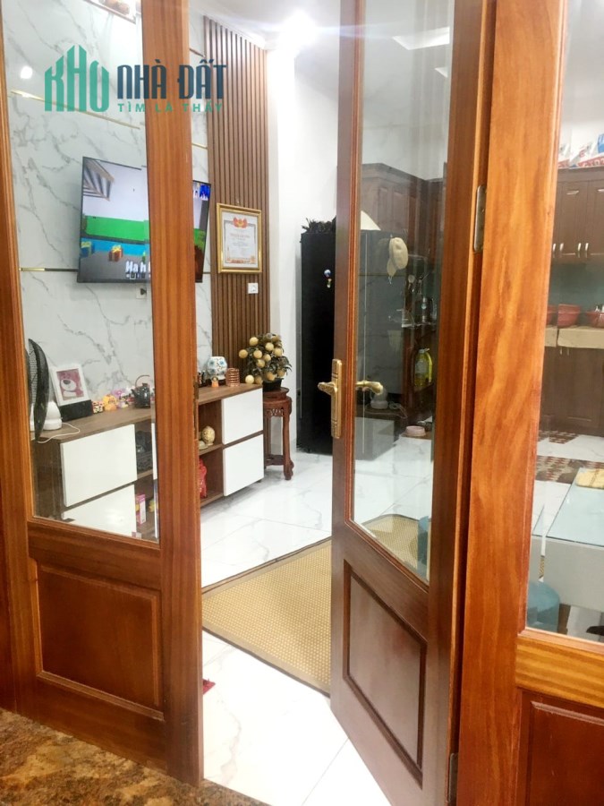 Siêu Hot Nhà Đẹp Mỹ Đình 5T, mt 4,3m, ô tô, công năng dư thừa giá SV nhỉnh 3 tỷ.