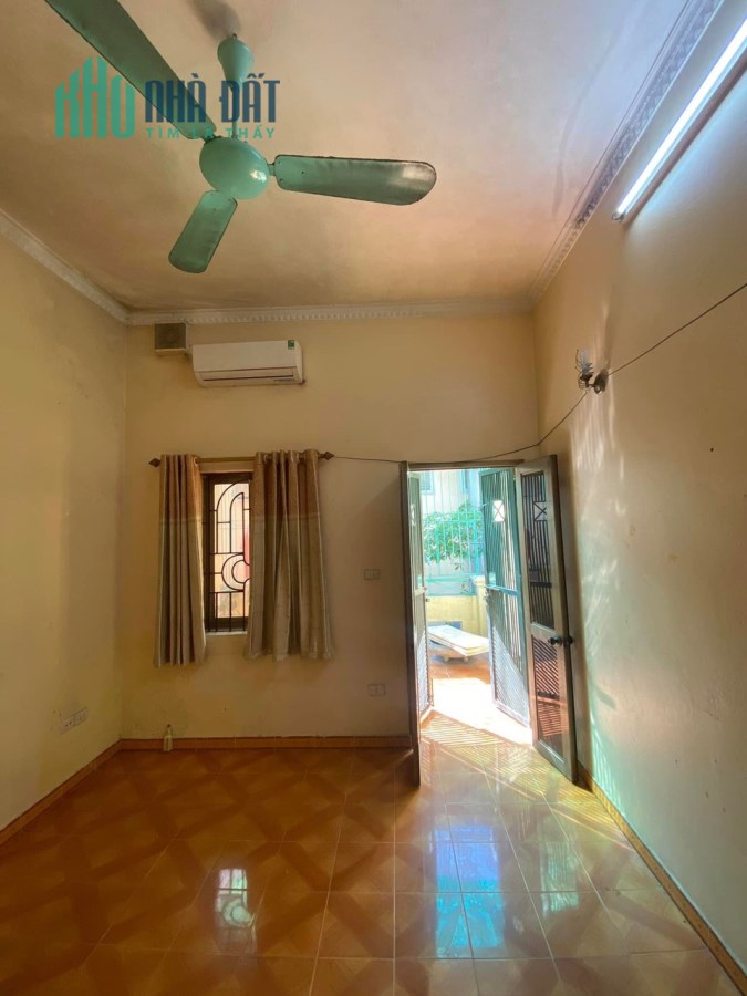B.Á.N nhà Lê Lợi Hà Đông - 62m chỉ hơn 5tỷ - Ô tô cách 15m