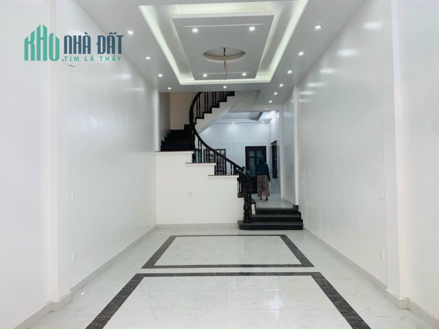 Bán nhà số 42/313 Đà Nẵng, Ngô Quyền, Hải phòng Ô tô tránh nhau thoải mái