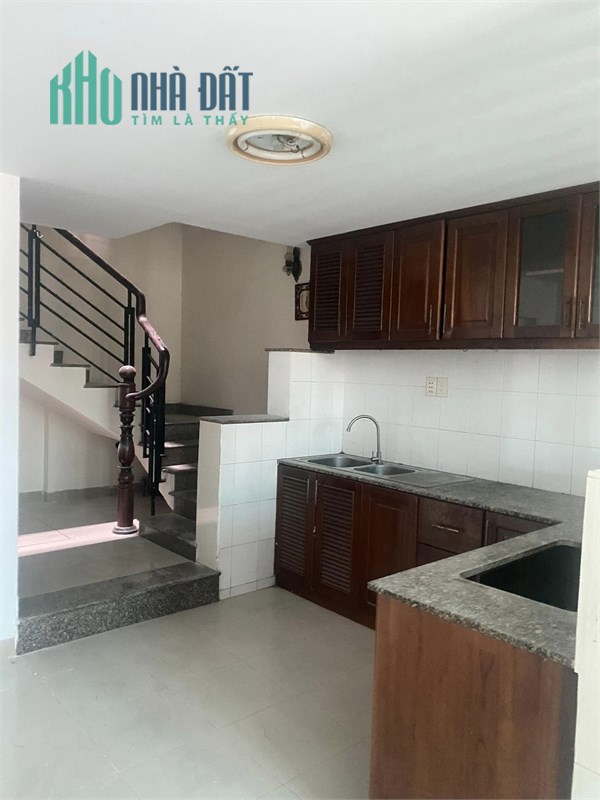 BÁN NHÀ LÊ VĂN LƯƠNG Q 7 CẠNH LOTTEMART NGANG 3,2m X 22m