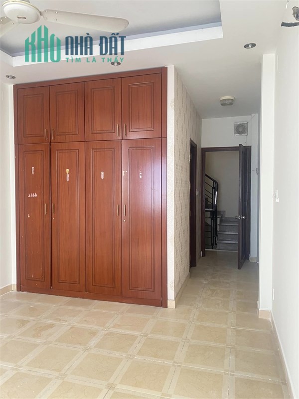BÁN NHÀ LÊ VĂN LƯƠNG Q 7 CẠNH LOTTEMART NGANG 3,2m X 22m