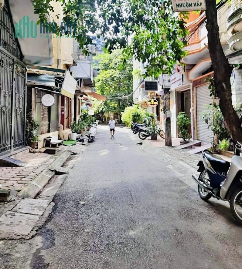 Hiểm Nguyễn Khánh Toàn kinh doanh sầm uất – ô tô phi chào 6 tỷ 7