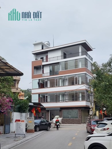 CHO THUÊ TẦNG 1 LÀM VĂN PHÒNG, BÁN CAFE, SIÊU THỊ THUẬN LỢI
