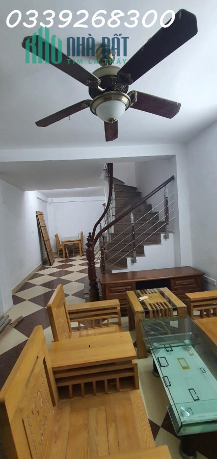 Bán nhà Yên Xá - Tân Triều 32m x 3 tầng, ngõ 3 gác, 3 ngủ, ngõ 3 gác,nhỉnh 2 tỷ.