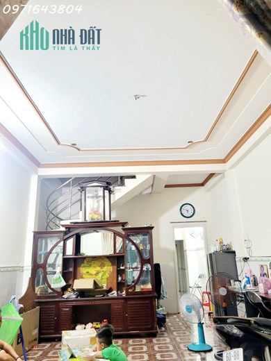 Bán Nhà 1/ Cống lở ô tô trước nhà 4.6 x 18 P15 Tân Bình Nhỉnh 6 Tỷ