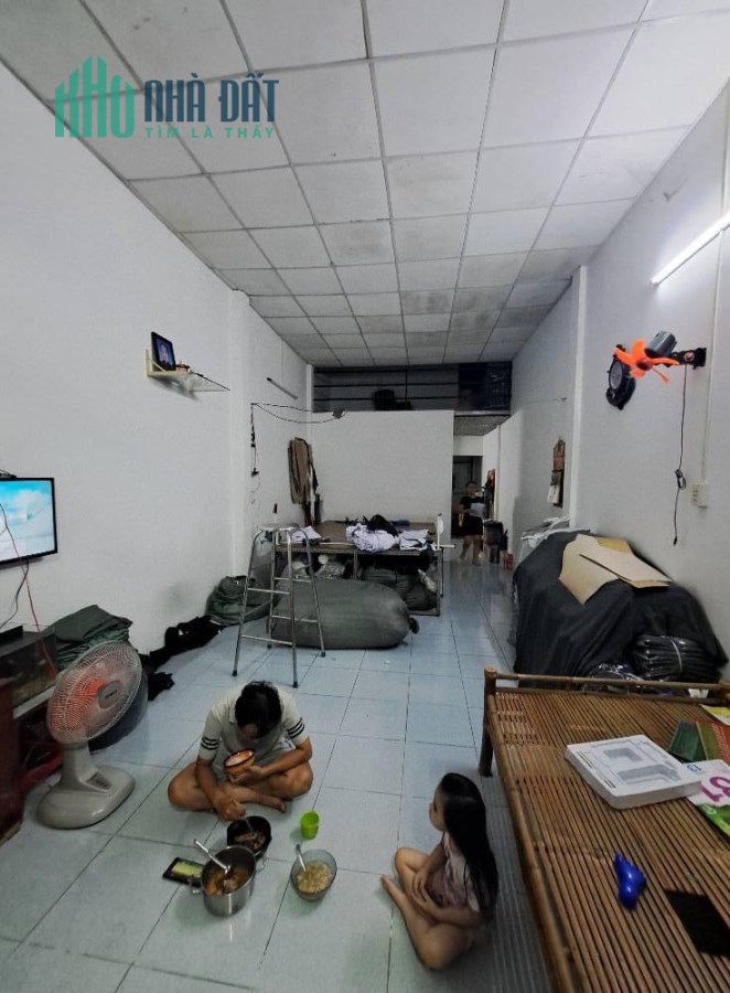 Bán nhà HXH đường Thái Thị Giữ, Bà Điểm, Hóc môn, 110m2, giá 4 tỷ 450 TL.