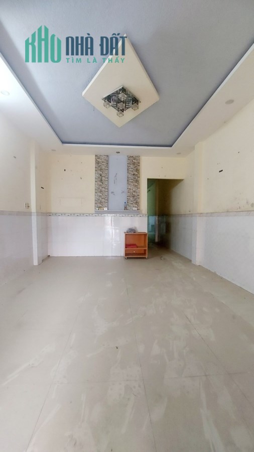Bán nhà HXH đường Phan Văn Hớn, Quận 12, 73m2, 4PN, giá 4 tỷ 450 TL.