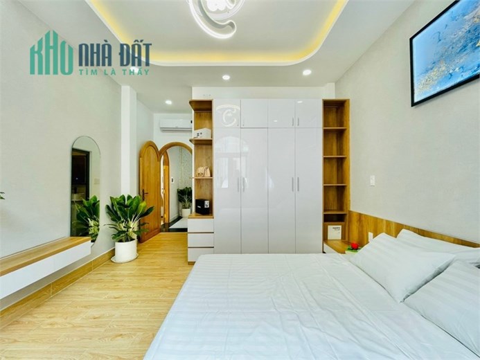 Dt(4.5x18m) mặt tiền đường Tô Hiệu, Tân Phú, gần bên trung tâm thương mại TTC.