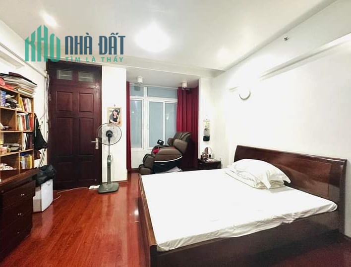 Bán gấp Phú Diễn 61,2m2, 5PN ở biệt thự giá 4.5tỷ
