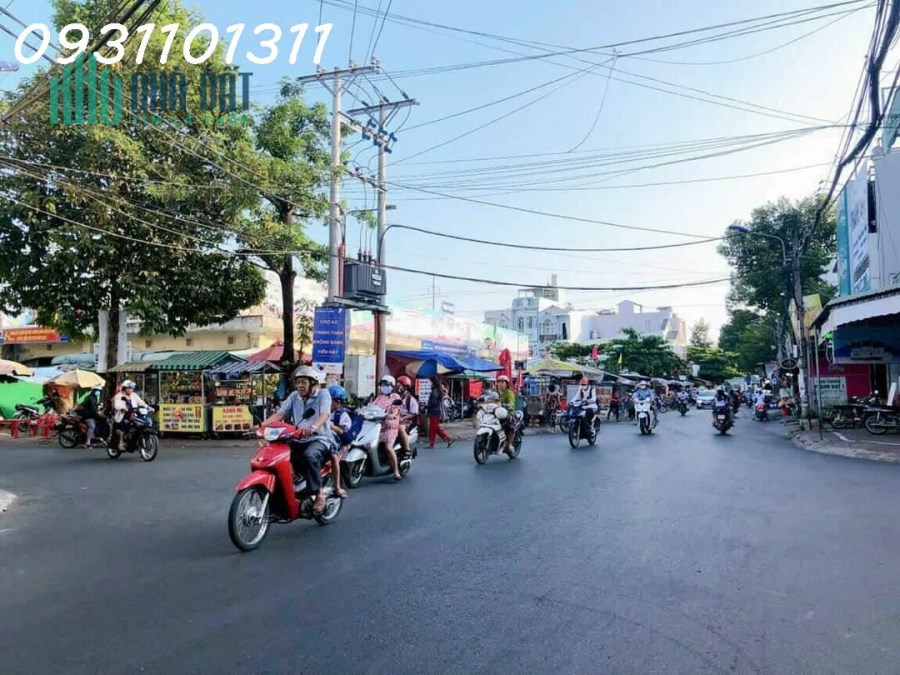 Bán nhà 1 lầu Mặt Tiền đường số 17 KDC Thới Nhựt , ngay Chợ An Khánh Thuận Tiện Mua Bán .
