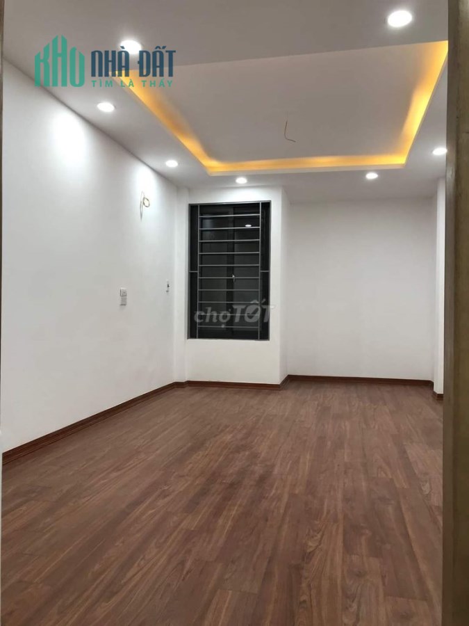 Gần chợ, tiện ích, ngõ nông 5T/ 39m, tặng nội thất,Tứ Hiệp - Thanh Trì