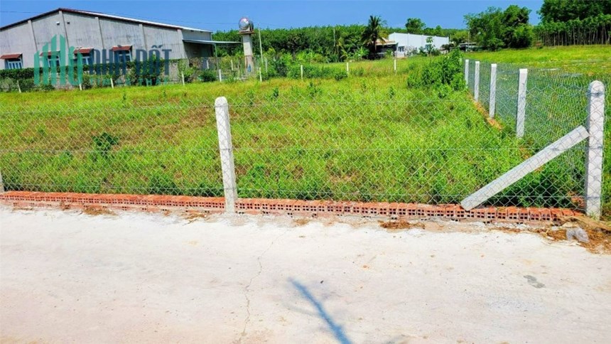 Chủ dang cần tiền gấp nên nên bán lô đất với giá SỐC!