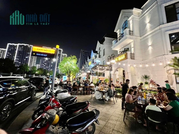 Chính chủ cần bán căn biệt thư song lập ÁP GÓC view đại học Vin  giá 22 tỉ