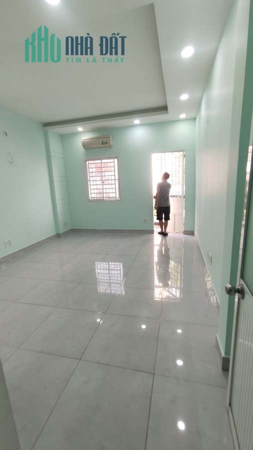 Bán Nhà sát Mặt Tiền Cao Thắng, Quận 10, Gần Hà Đô Centrosa - 60m2, Ngang 4M