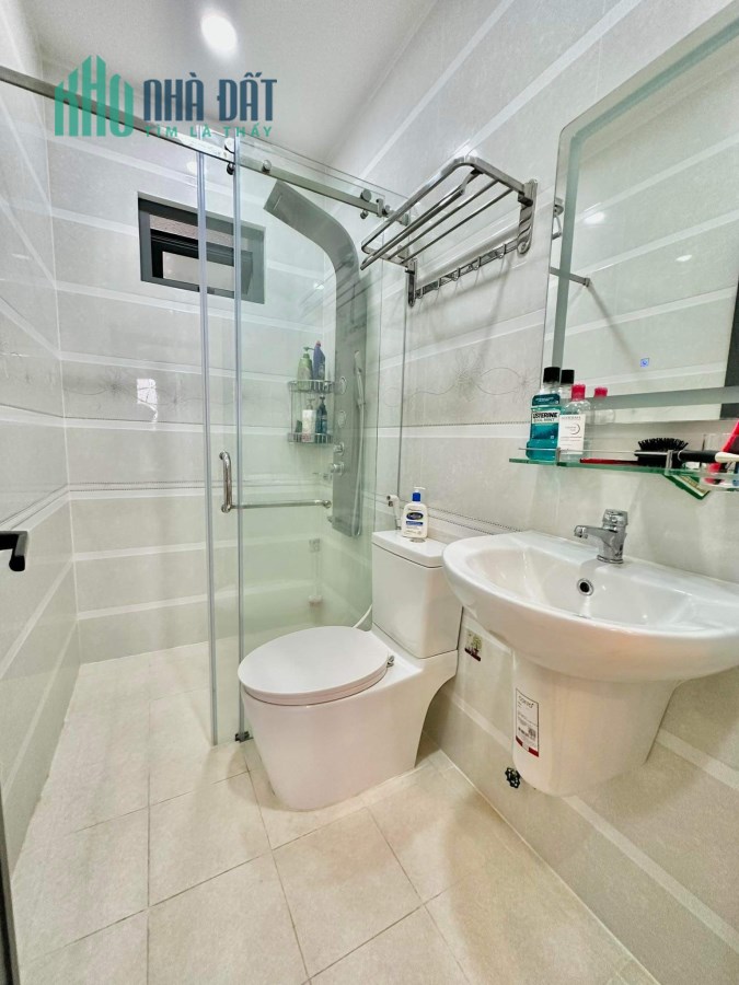 BÁN NHÀ HẺM 7M BÌNH LONG, TÂN PHÚ - 90M SỔ A4 - 4 PHÒNG, 5WC - TẶNG NT - CHỈ 6.1 TỶ