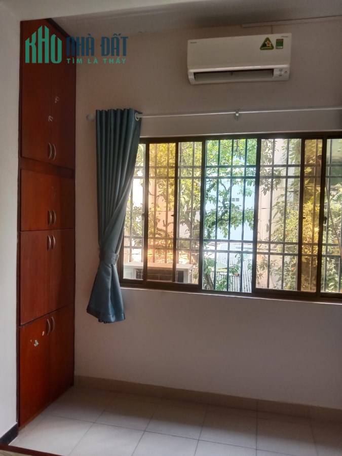 Cho thuê Phòng full nội thất, có máy lạnh gần Công viên Lê Thị Riêng, đường Bành Văn Trân, P7, Tân