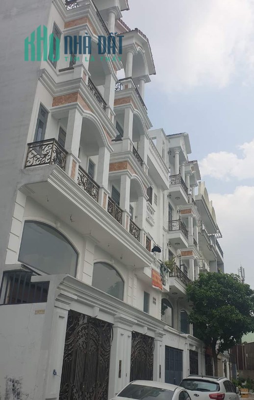 Chủ Đi Định Cư Bán Nhà Gò Vấp_5 Tầng _ 5 Tầng Nở Hậu_7.2 Tỷ