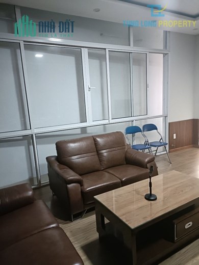 Bán căn nhà mặt tiền 4 tầng đường Đinh Tiên Hoàng, Hải Châu, Đà Nẵng, chiều ngang rộng 7m