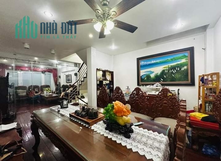 Nhà đẹp Trung Kính Cầu Giấy 50m x 5T x 7.9 tỷ, full nội thất, ô tô, kinh doanh