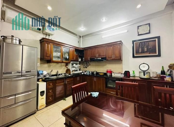 Nhà đẹp Trung Kính Cầu Giấy 50m x 5T x 7.9 tỷ, full nội thất, ô tô, kinh doanh