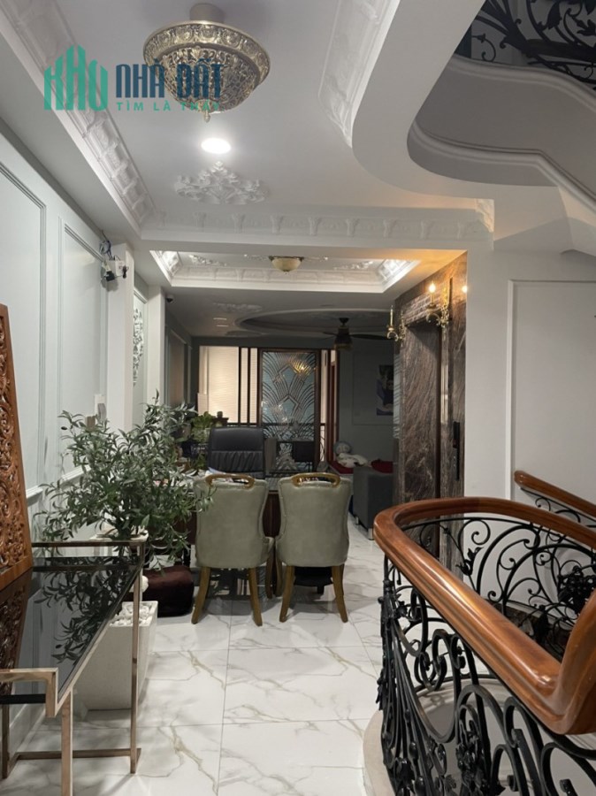 Bán Nhà Trường Chinh Tân Bình 100m2 Nội Thất Vip Giá 18 Tỷ