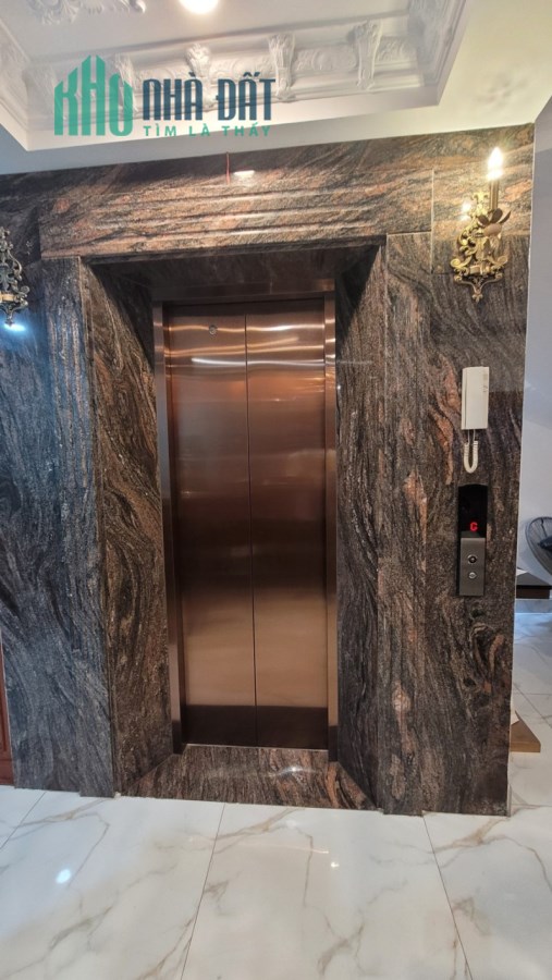 Bán Nhà Trường Chinh Tân Bình 100m2 Nội Thất Vip Giá 18 Tỷ