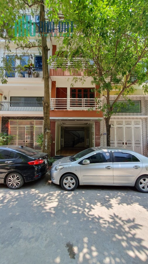 PHÂN LÔ LIỀN KỀ, Ô TÔ VÀO NHÀ, VỈA HÈ RỘNG,  KINH DOANH 50m2 GIÁ 7 TỶ 55