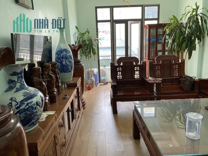 CHỈ 4,9 TỶ SỞ HƯU NHÀ NGÃ 6 Ô CHỢ DỪA 45M2 X 5 TẦNG, GẦN PHỐ, NGÕ NÔNG, THÔNG TỨ TUNG, LH 0966037496