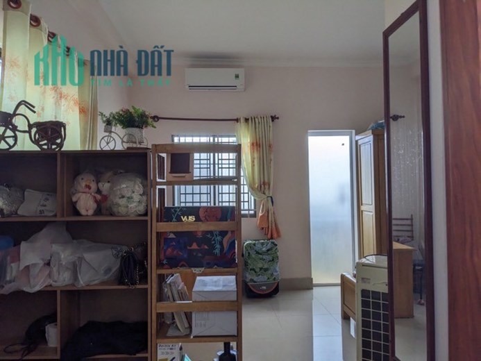 NHÀ CỰC HIẾM NGAY CÔNG AN Q12, DT: 5x16 = 80m2, 3 TẦNG, HẺM 6m, GIÁ 6 TỶ