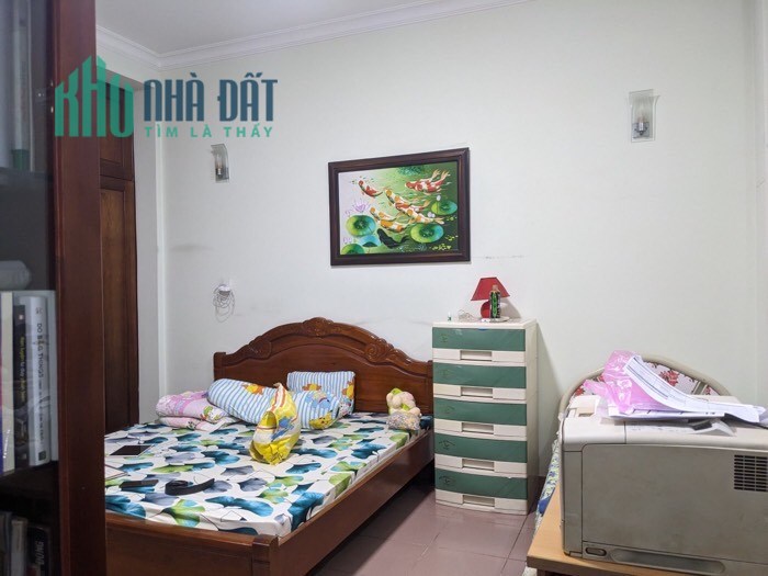 NHÀ CỰC HIẾM NGAY CÔNG AN Q12, DT: 5x16 = 80m2, 3 TẦNG, HẺM 6m, GIÁ 6 TỶ