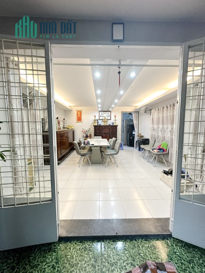 Nhà 3 tầng hẻm rộng đường Âu Dương Lân P3Q8. Giá 6,7 tỷ TL
