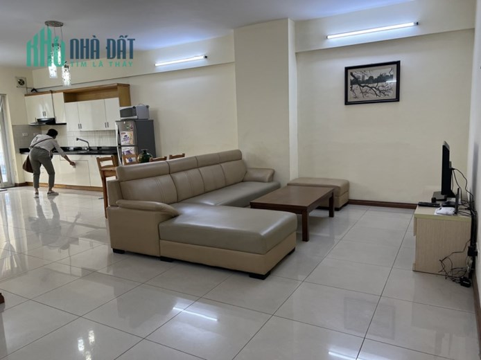 Bán CHCC Vườn Đào 126m2 3 ngủ 2 vệ sinh giá 4.1 tỷ đầy đủ nội thất