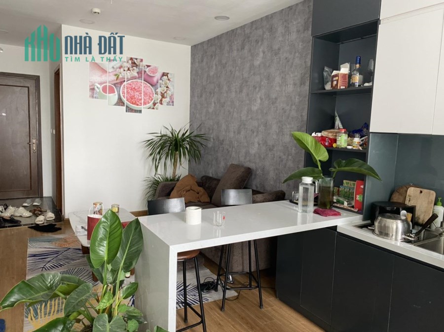 Căn hộ 2 phòng ngủ, 61m2, 2,8 tỷ, full nội thất, chung cư Iris Garden