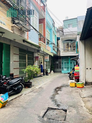 Bán nhà quận 8 hẻm xe hơi,dt 38m,phân khúc trên 6 tỷ,mà chỉ có giá 4,5 tỷ.ngay chợ nhị thiên