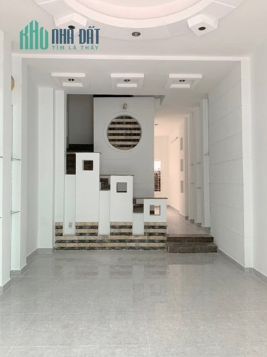 Nhà 2 mặt hẻm, 4 tầng, nở hậu ôtô đỗ trước cửa đường Dương Bá Trạc P1Q8. Giá 10,5 tỷ TL
