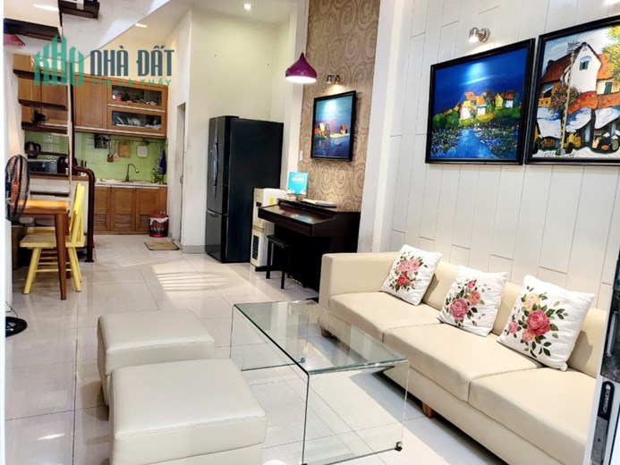 BÁN HOẶC CHO THUÊ EM NHÀ XINH ĐẸP TRUNG TÂM QUẬN 10. FULL NỘI THẤT.Đường Hòa Hưng, phường 13, Quận