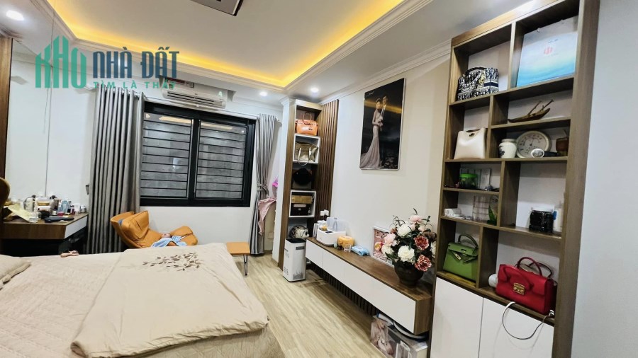 Bán nhà Quang tiến - Đại Mỗ, 40m2, 3.4 tỷ ngõ ô tô tránh