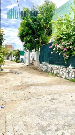 Bán nhà góc 2 mặt đường 2T ôtô ở Vĩnh Thạnh view đẹp