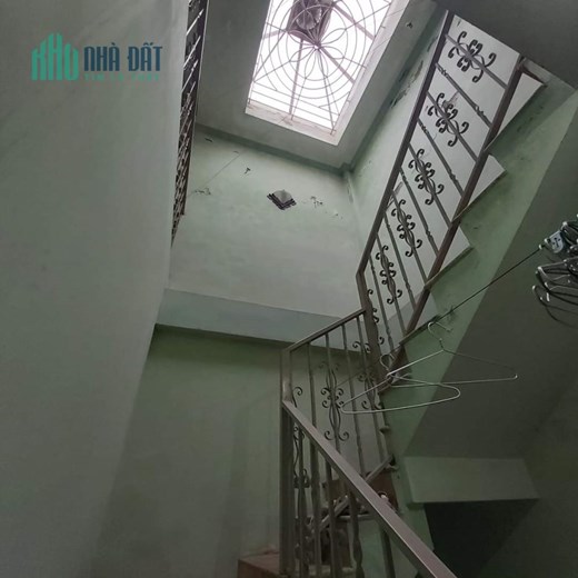 Bán nhà riêng phố Trương Định Hoàng Mai. DT 46m/4tầng/MT4.3m/ 3.15tỷ. Ôtô đỗ cổng, pháp lý chuẩn