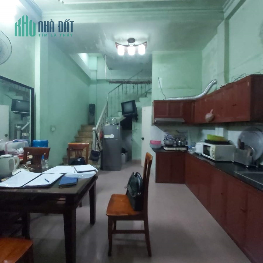Bán nhà riêng phố Trương Định Hoàng Mai. DT 46m/4tầng/MT4.3m/ 3.15tỷ. Ôtô đỗ cổng, pháp lý chuẩn