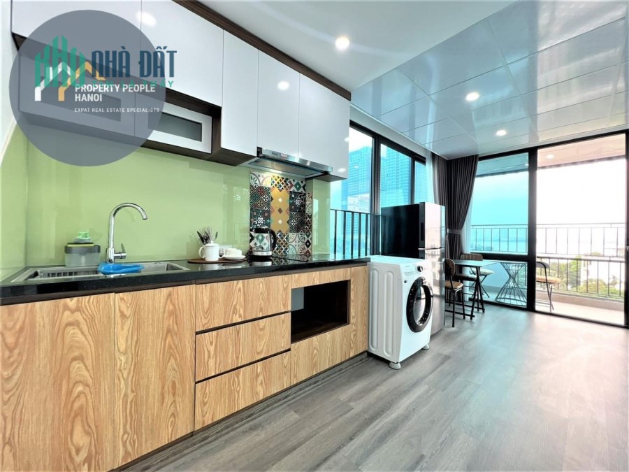 Bán nhà phố Tô Ngọc Vân, view Hồ Tây, lô góc, tô tô đỗ, kinh doanh, 8 tầng thang máy, 70m, hơn 24 tỷ