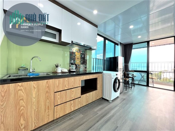 Bán nhà phố Tô Ngọc Vân, view Hồ Tây, lô góc, tô tô đỗ, kinh doanh, 8 tầng thang máy, 70m, hơn 24 tỷ
