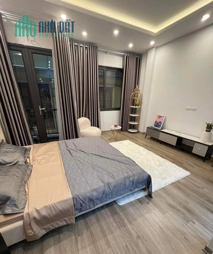 Mỹ Đình 1 lô góc 37.2m2 Tặng Nội Thất ở ngay, 5 tầng giá 4.3 tỷ