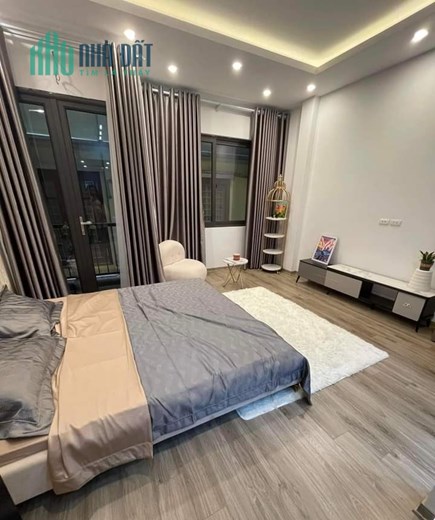 Mỹ Đình 1 lô góc 37.2m2 Tặng Nội Thất ở ngay, 5 tầng giá 4.3 tỷ