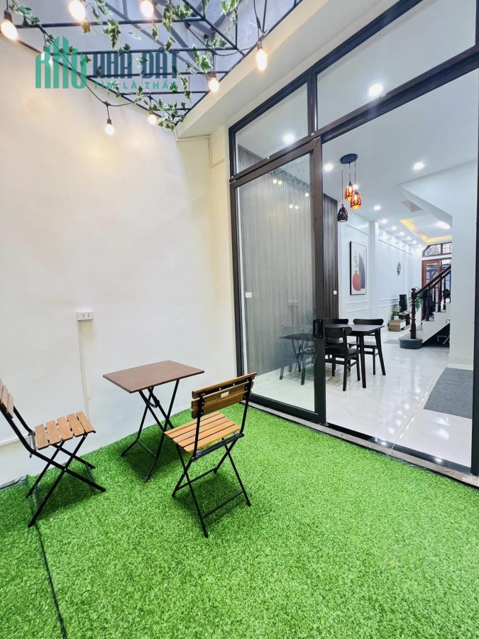 Bán Nhà Giảng võ - Q. Ba Đình, Dt 56m x 4t, Mt 3.7m, Giá 5.2 tỷ, Rẻ Nhất khu vực.