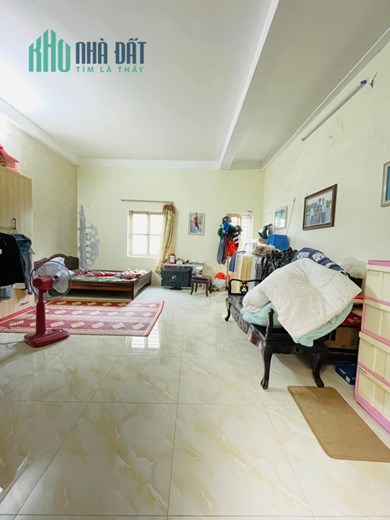 Chính chủ bán nhanh nhà Giải Phóng 335m2 đường 3 ô tô tránh nhau sổ nở hậu giá hơn 20 tỷ