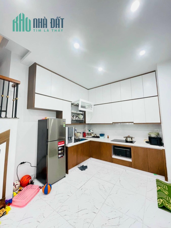 Phố Thái Hà Đống Đa - xây mới - tặng full nội thất - 51m2 4 tầng mt6.3m chỉ 7.7 tỷ