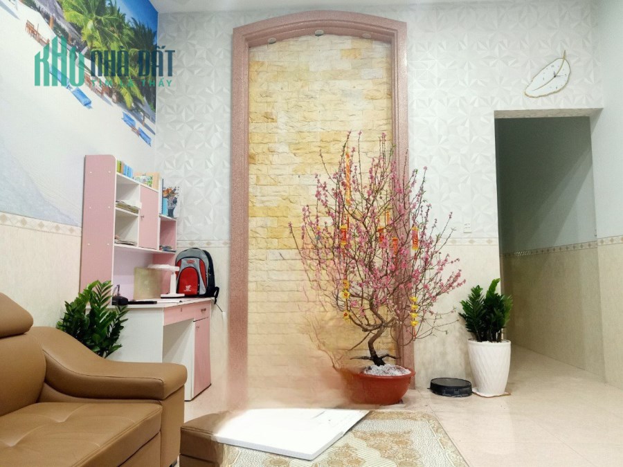 Cần bán nhà 1 trệt 1 lầu nhà ĐẸP phường Tân Biên ĐƯỜNG OTO RỘNG RÃI giá chỉ 4.4 tỷ
